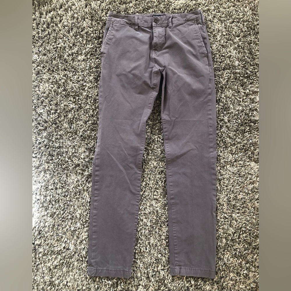 Men’s Gray American Eagle 360 Extreme Flex Slim Fit pants size 31x34